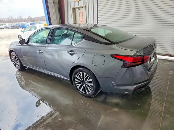 1N4BL4DV7PN323526 2023 NISSAN ALTIMA - Image 2