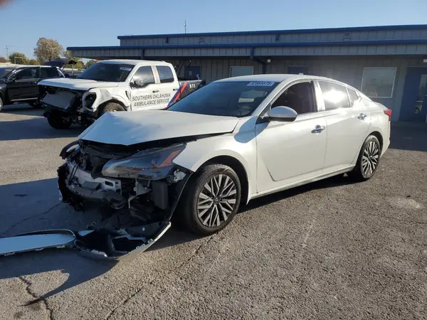 1N4BL4DV7PN327768 2023 NISSAN ALTIMA - Image 1