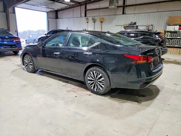 1N4BL4DV7PN333411 2023 NISSAN ALTIMA - Image 2