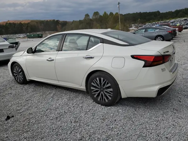 1N4BL4DV7PN333988 2023 NISSAN ALTIMA - Image 2
