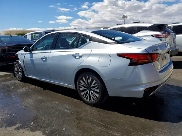 1N4BL4DV7PN334414 2023 NISSAN ALTIMA - Image 2