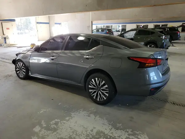 1N4BL4DV7PN339614 2023 NISSAN ALTIMA - Image 2