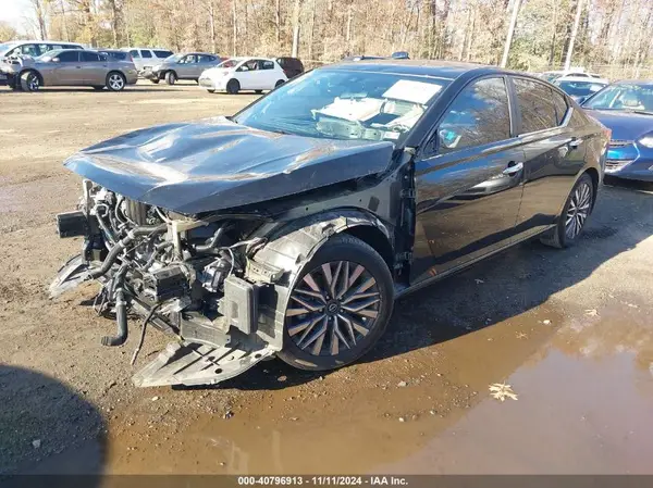 1N4BL4DV7PN351813 2023 NISSAN ALTIMA - Image 2
