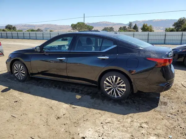 1N4BL4DV7PN364674 2023 NISSAN ALTIMA - Image 2