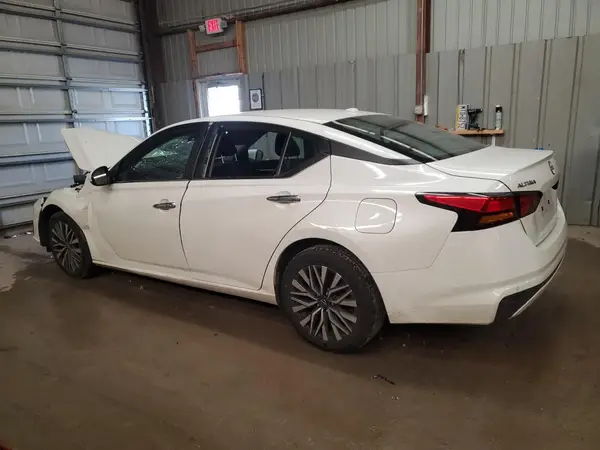 1N4BL4DV7PN366926 2023 NISSAN ALTIMA - Image 2