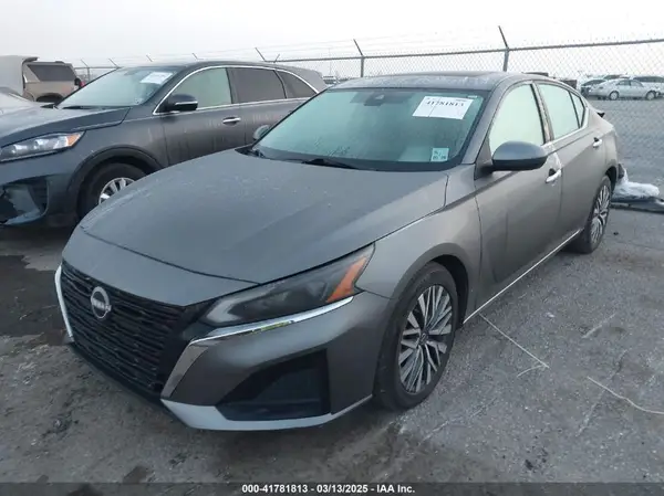 1N4BL4DV7PN372449 2023 NISSAN ALTIMA - Image 2