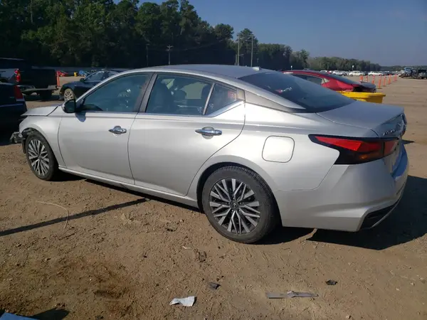 1N4BL4DV7PN374685 2023 NISSAN ALTIMA - Image 2