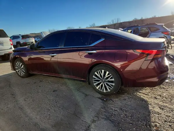 1N4BL4DV7PN375495 2023 NISSAN ALTIMA - Image 2