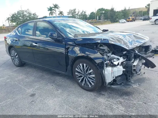 1N4BL4DV7PN387632 2023 NISSAN ALTIMA - Image 1