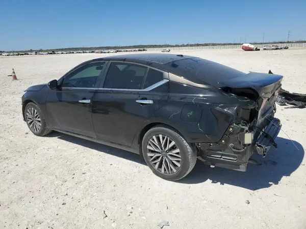 1N4BL4DV7PN387811 2023 NISSAN ALTIMA - Image 2