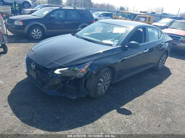 1N4BL4DV7PN387968 2023 NISSAN ALTIMA - Image 2