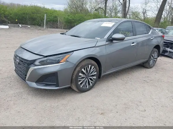 1N4BL4DV7PN413629 2023 NISSAN ALTIMA - Image 2