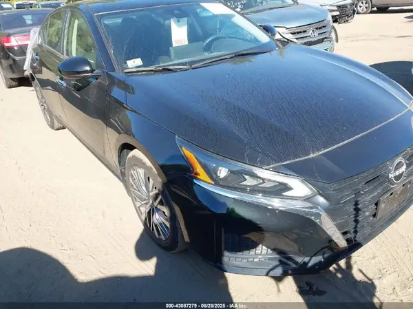 1N4BL4DV7PN423450 2023 NISSAN ALTIMA - Image 1