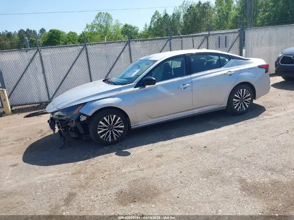 1N4BL4DV7RN304784 2024 NISSAN ALTIMA - Image 2