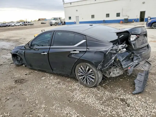 1N4BL4DV7RN305899 2024 NISSAN ALTIMA - Image 2