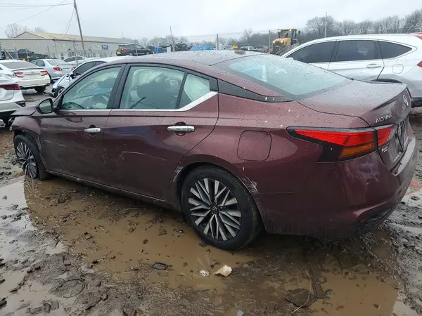 1N4BL4DV7RN310732 2024 NISSAN ALTIMA - Image 2
