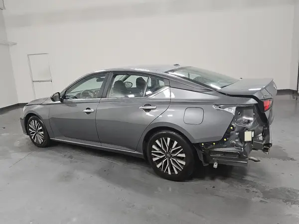 1N4BL4DV7RN314411 2024 NISSAN ALTIMA - Image 2