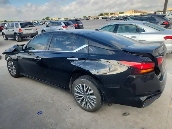 1N4BL4DV7RN324839 2024 NISSAN ALTIMA - Image 2
