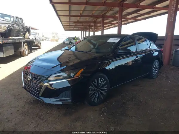 1N4BL4DV7RN326445 2024 NISSAN ALTIMA - Image 2