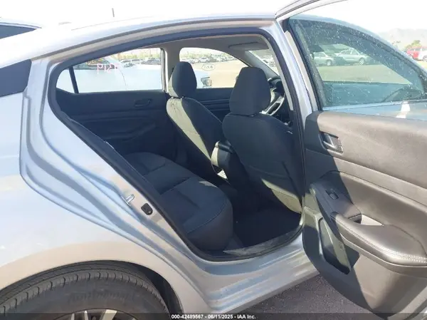 1N4BL4DV7RN327126 2024 NISSAN ALTIMA - Image 8