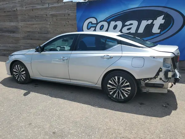 1N4BL4DV7RN329488 2024 NISSAN ALTIMA - Image 2