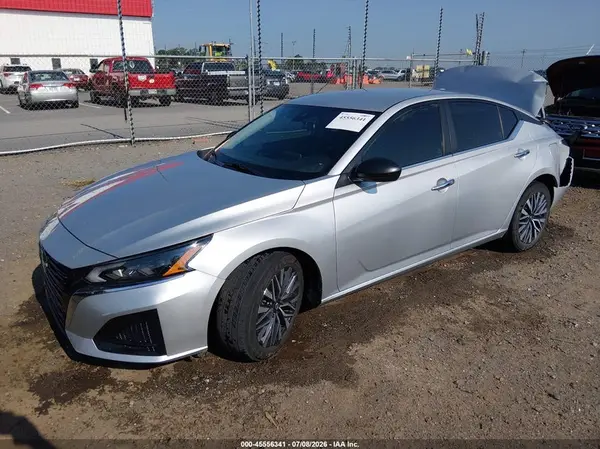 1N4BL4DV7RN338224 2024 NISSAN ALTIMA - Image 2