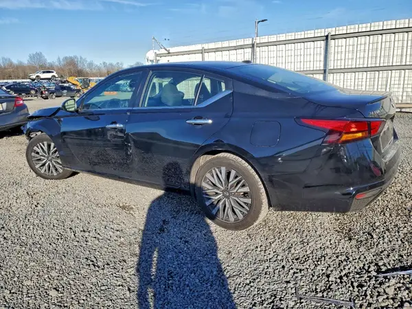 1N4BL4DV7RN342936 2024 NISSAN ALTIMA - Image 2