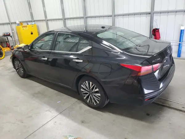 1N4BL4DV7RN343410 2024 NISSAN ALTIMA - Image 2