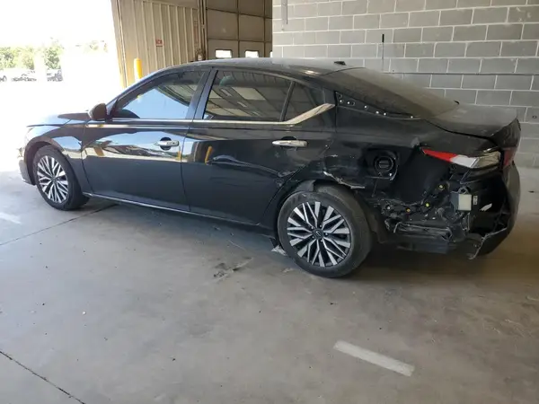 1N4BL4DV7RN344895 2024 NISSAN ALTIMA - Image 2