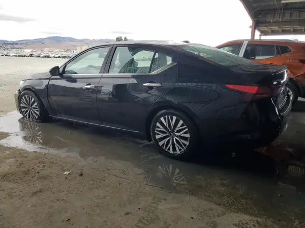 1N4BL4DV7RN350650 2024 NISSAN ALTIMA - Image 2