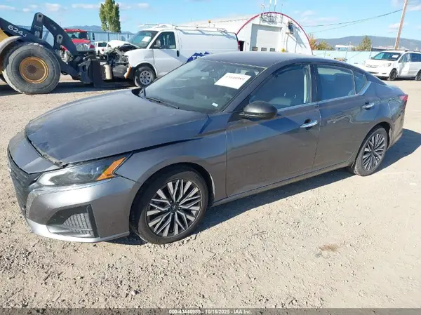 1N4BL4DV7RN353483 2024 NISSAN ALTIMA - Image 2