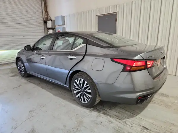1N4BL4DV7RN356335 2024 NISSAN ALTIMA - Image 2