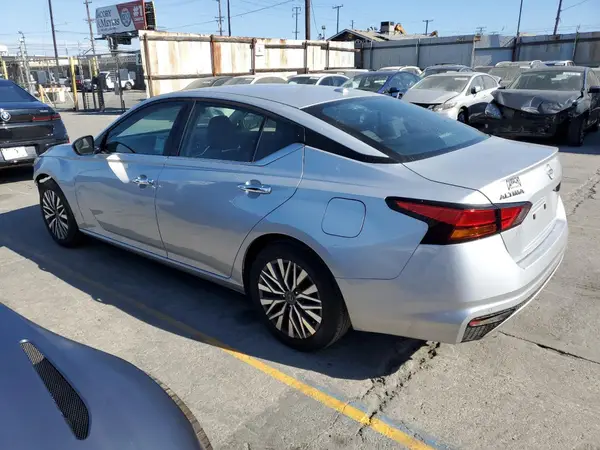 1N4BL4DV7RN360742 2024 NISSAN ALTIMA - Image 2