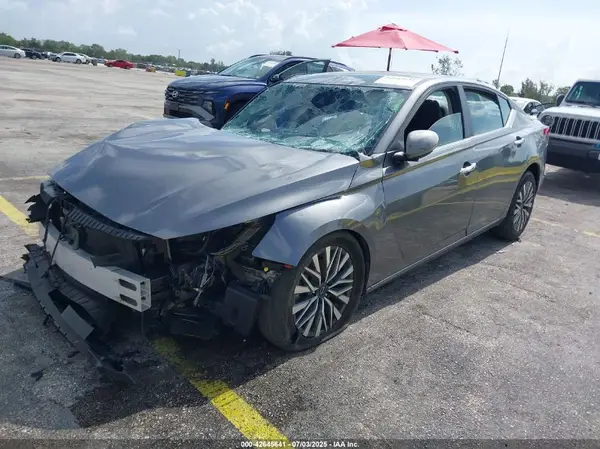 1N4BL4DV7RN362331 2024 NISSAN ALTIMA - Image 2