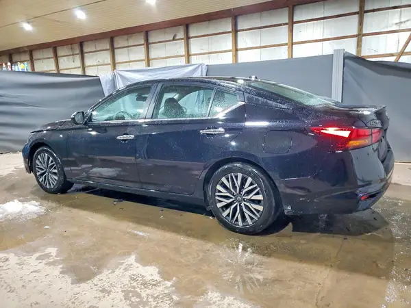 1N4BL4DV7RN373989 2024 NISSAN ALTIMA - Image 2