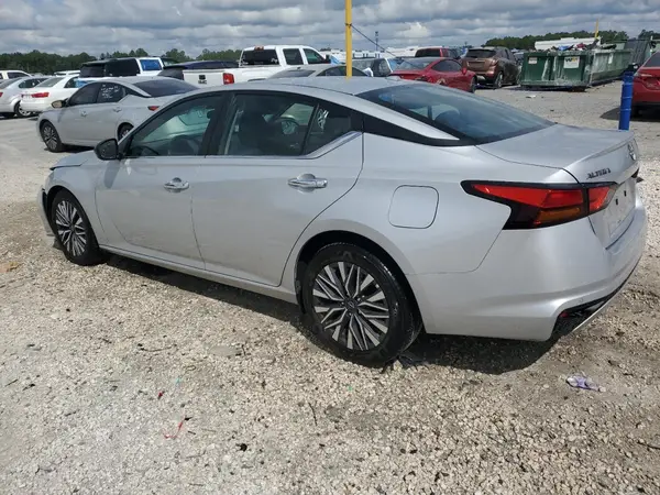 1N4BL4DV7RN374351 2024 NISSAN ALTIMA - Image 2