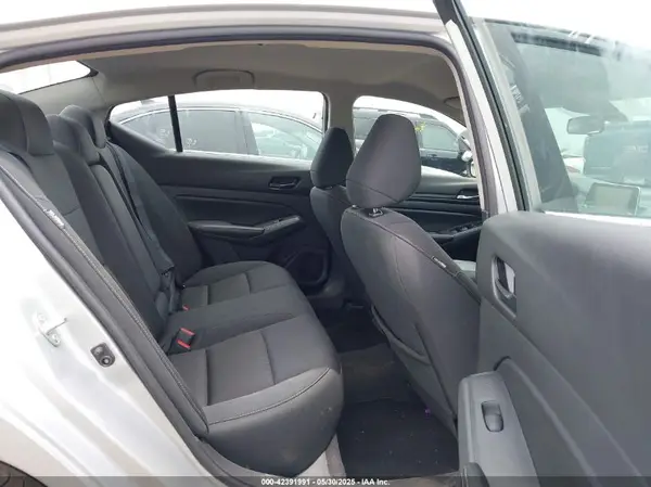 1N4BL4DV7RN374415 2024 NISSAN ALTIMA - Image 8
