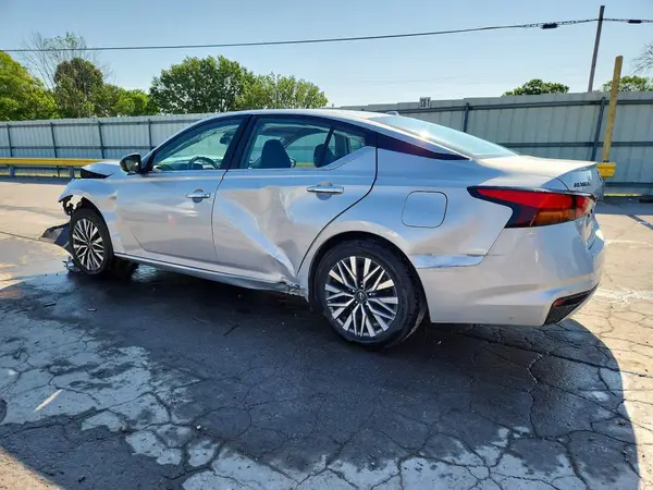 1N4BL4DV7RN376035 2024 NISSAN ALTIMA - Image 2