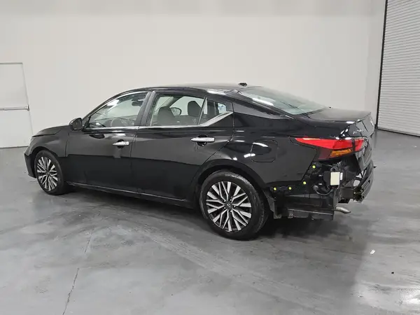 1N4BL4DV7RN376455 2024 NISSAN ALTIMA - Image 2