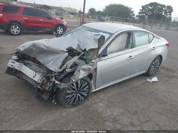 1N4BL4DV7RN378187 2024 NISSAN ALTIMA - Image 2
