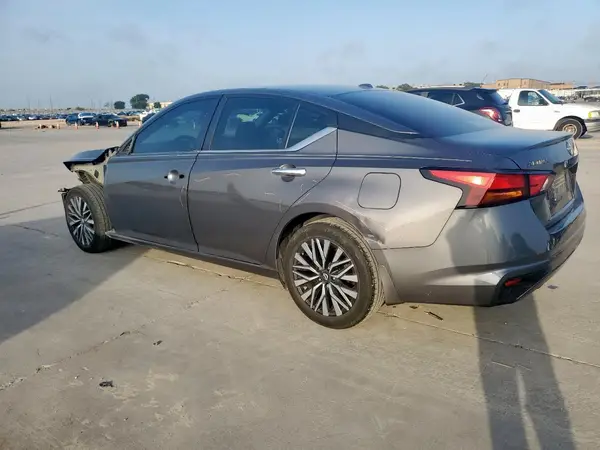 1N4BL4DV7RN379792 2024 NISSAN ALTIMA - Image 2
