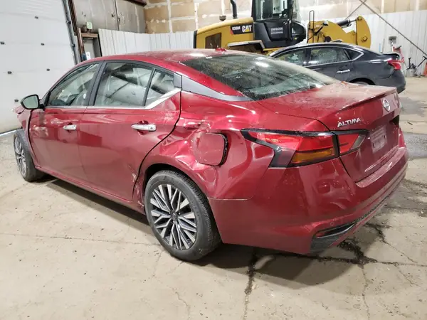 1N4BL4DV7RN388444 2024 NISSAN ALTIMA - Image 2