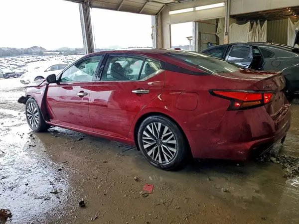 1N4BL4DV7RN388508 2024 NISSAN ALTIMA - Image 2