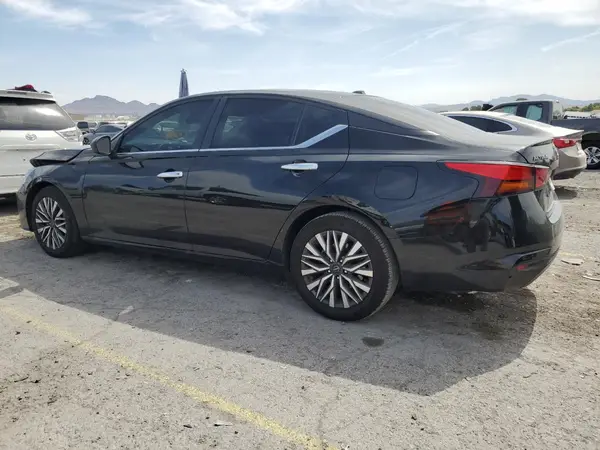 1N4BL4DV7RN399671 2024 NISSAN ALTIMA - Image 2