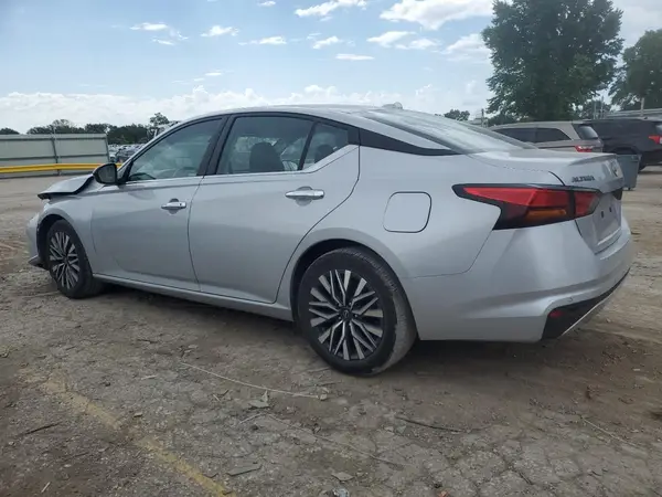 1N4BL4DV7RN403959 2024 NISSAN ALTIMA - Image 2