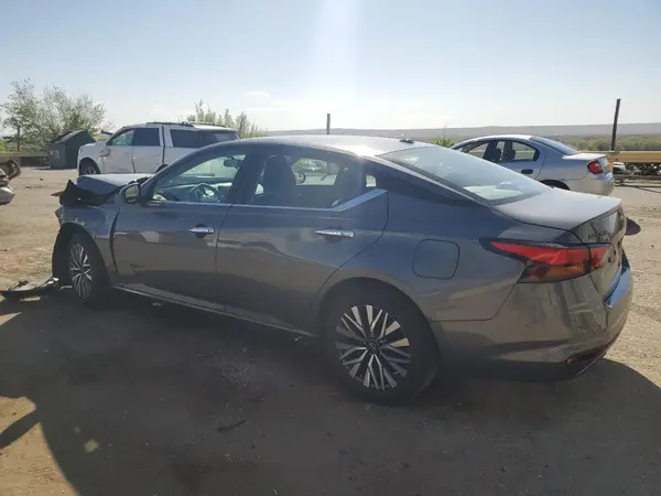 1N4BL4DV7RN406988 2024 NISSAN ALTIMA - Image 2