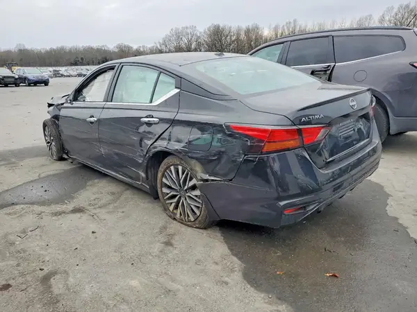 1N4BL4DV7RN408871 2024 NISSAN ALTIMA - Image 2