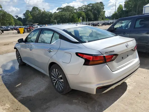 1N4BL4DV7RN411513 2024 NISSAN ALTIMA - Image 2