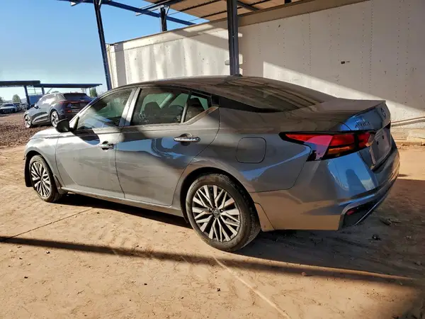 1N4BL4DV7RN414167 2024 NISSAN ALTIMA - Image 2