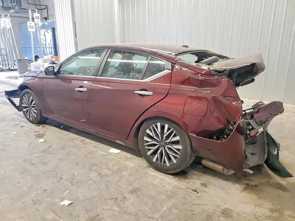 1N4BL4DV7RN416145 2024 NISSAN ALTIMA - Image 2